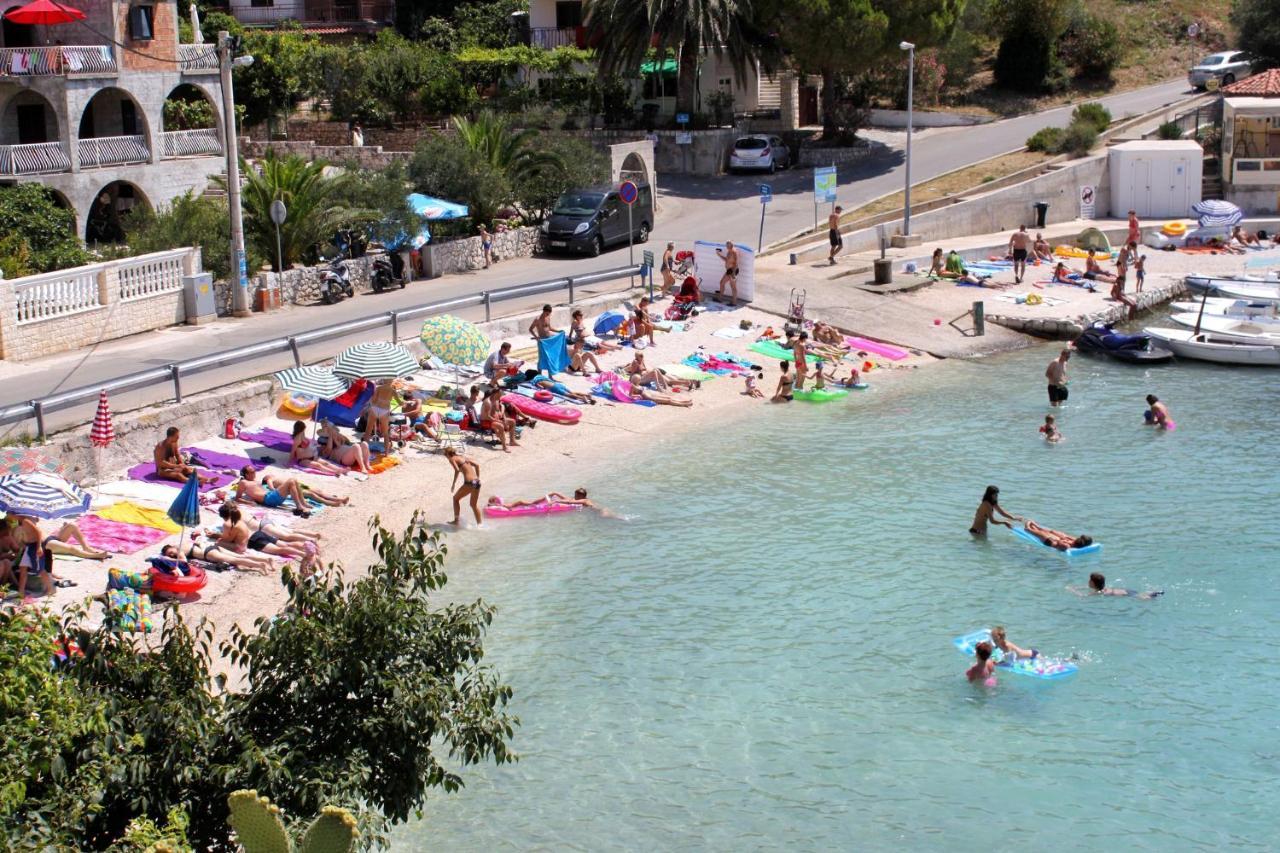 Apartments By The Sea Businci, Ciovo - 9450 特罗吉尔 外观 照片