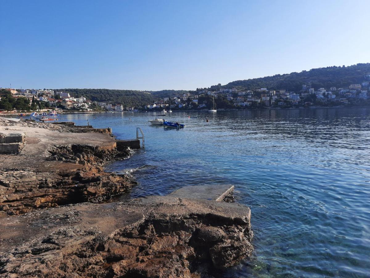 Apartments By The Sea Businci, Ciovo - 9450 特罗吉尔 外观 照片