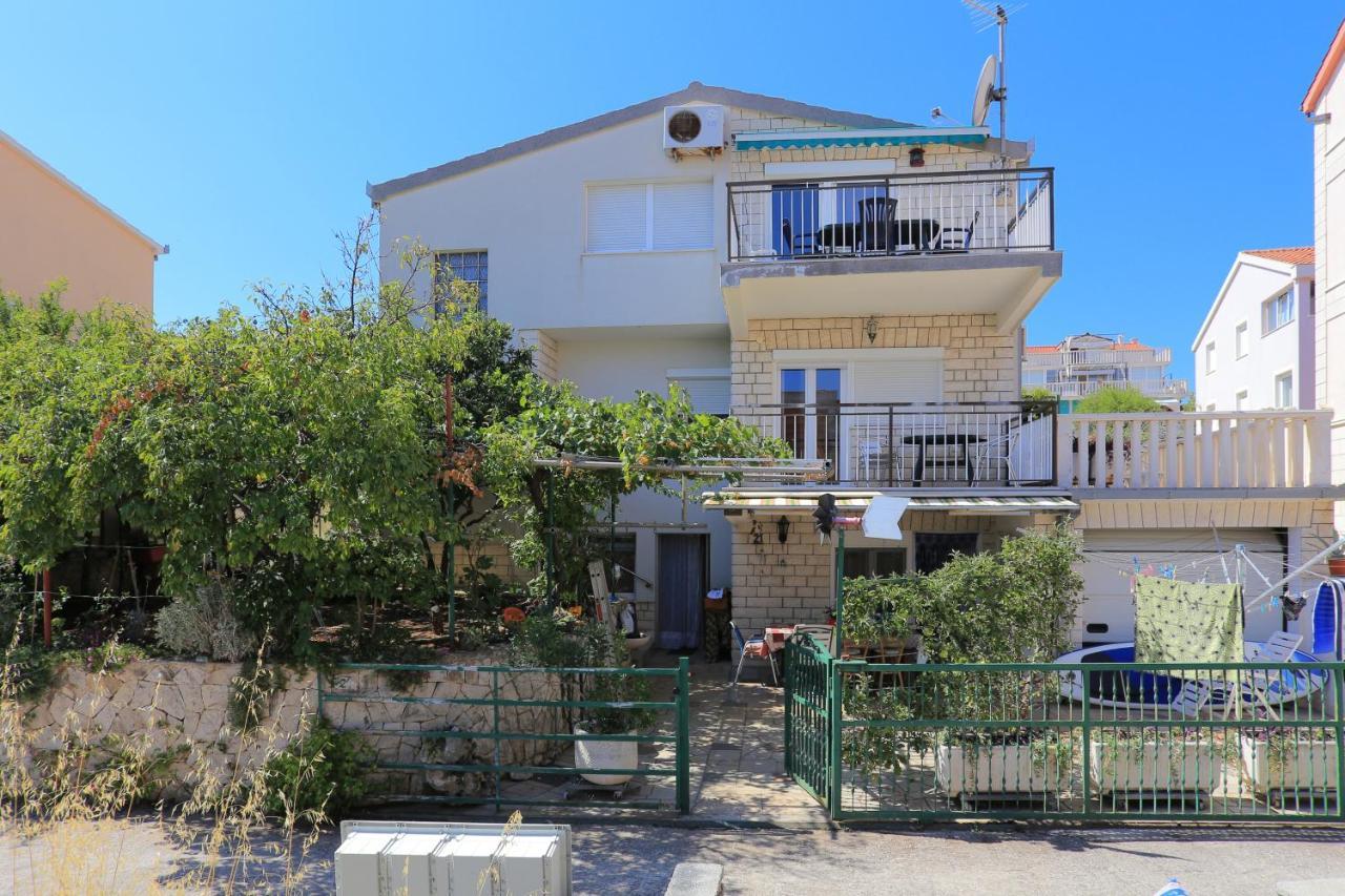 Apartments By The Sea Businci, Ciovo - 9450 特罗吉尔 外观 照片
