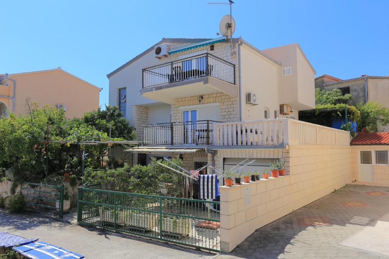 Apartments By The Sea Businci, Ciovo - 9450 特罗吉尔 外观 照片